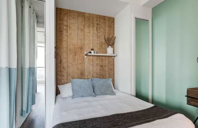 Lanterra Downtown Cn Tower - Photo 36