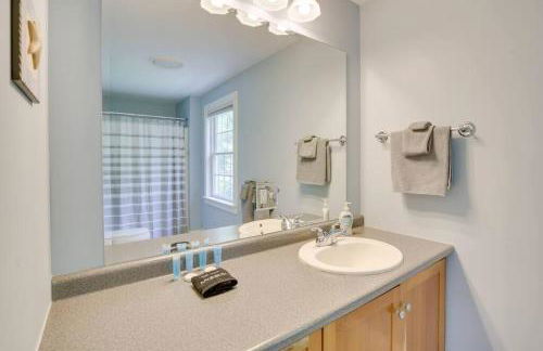 Beautiful Stay in Downtown Freeport - Foto 18