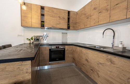 Villa Bosilen with private pool, near Trogir, Split airport, quiet area, family villa - Photo 28