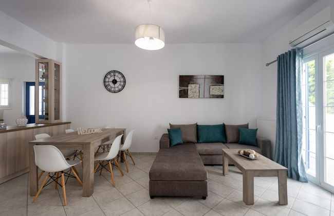 Parian Charming 3bedroom Home - Photo 24