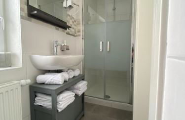 ADN Suites - NETFLIX - modern and smart - Foto 38