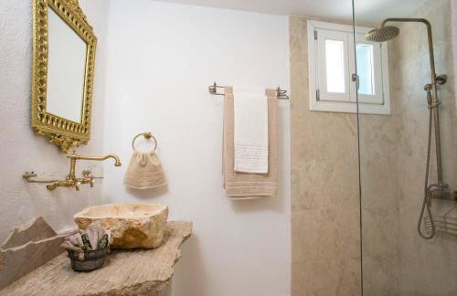 White Rose - Photo 3