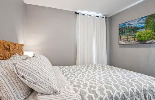 Perfect for Work & Play, 3BR 2BA with Office & WiFi - Foto 27