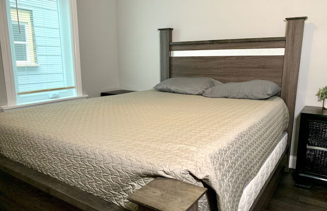 The Horseshoe Falls Villa- 6BR Free Parking, Minutes From Falls & Casino - Foto 2