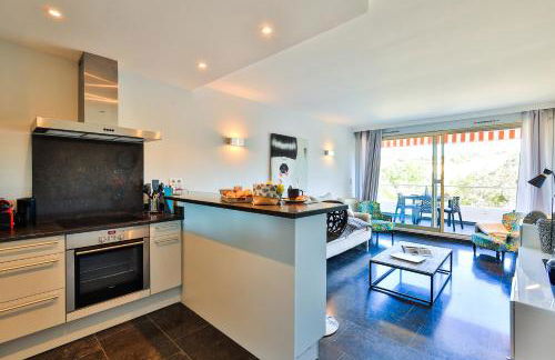 Centre St Tropez - 2 Pièces -Clim Piscine Parking - Photo 6