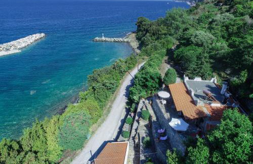 The StoneHouse - Photo 16