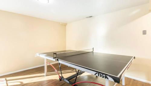 Spacious 3BR Basement Apt near Airport, Work, Ski - Foto 3