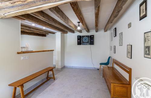 Gîte de groupe avec salle de jeux, jardin 4000m², proche forêt de Chandelais et Zoo de la Flèche - FR-1-622-56 - Photo 18