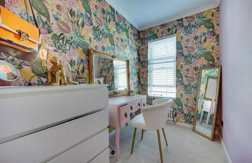 Moody Street - Photo 2