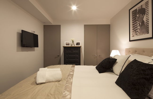 22 Hallenstein Apartments by Staysouth - Photo 6