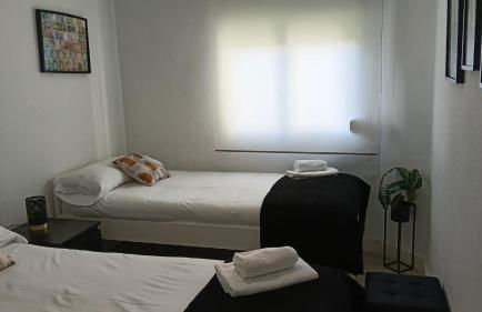 Primera linea playa Apto recien reformado Piscina - Foto 20