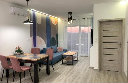 LUX-COMFORT APARTAMENT Klimatyzacja, KOMINEK, Garaż wewn, Balkon od strony ogrodu, Idealna lokalizacja wypadowa, obok sklepy, blisko Galerii Gemini - Foto 2