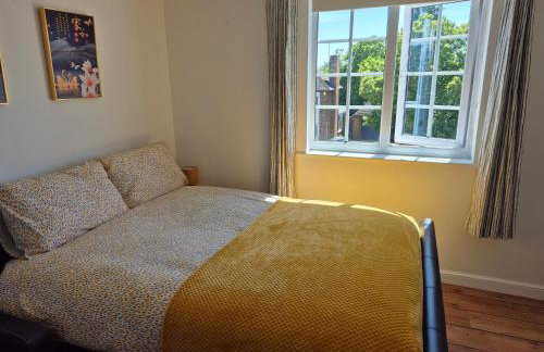 Beautiful home with 3 beds in 3 seperate rooms in Durham free parking - Foto 1