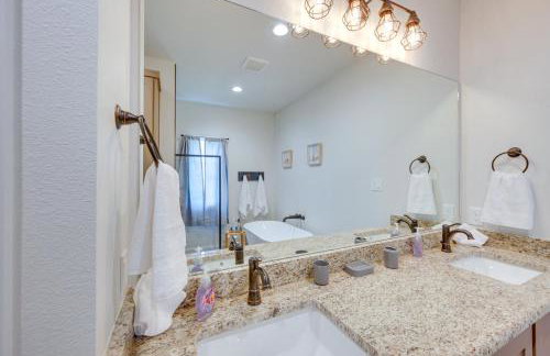 Lake Palestine Vacation Rental - Steps to Water! - Foto 14