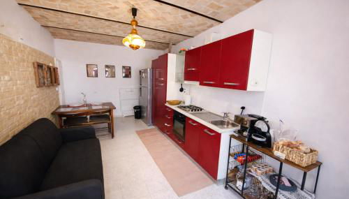 Casa a Ortona con 2 camere, parcheggio e mare a 10 min - Photo 2, stove, toaster