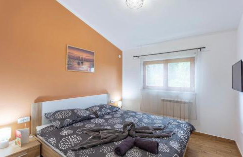 Beautiful Apartment In Cabrunici - Foto 23