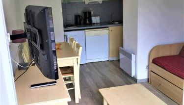 Skis aux pieds station 1600 Sun Vallée - Foto 2, stove