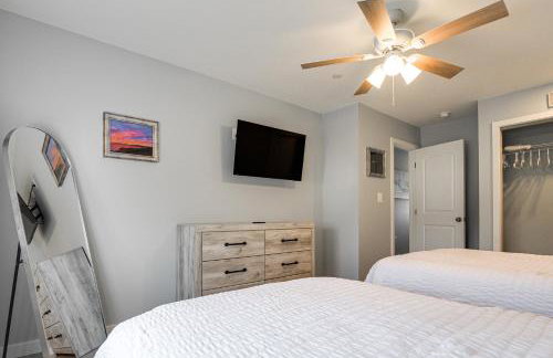 Waterfront Historical District Home Near River - Foto 20