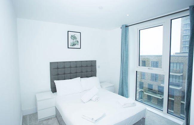 High view 2 Bedroom apt - Woolwich - Photo 11