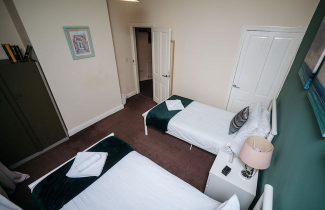 Woodhouse Lodge - Photo 9