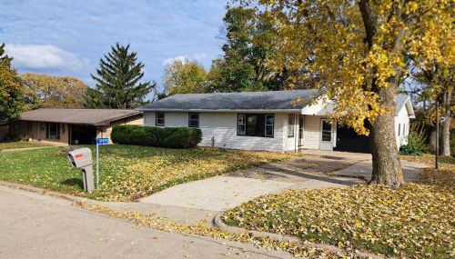 Location! Large Home, Country Views, Entertainment - Foto 1