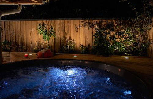 L'îlot du 9 - Cabane & spa au bord du lac - Foto 5