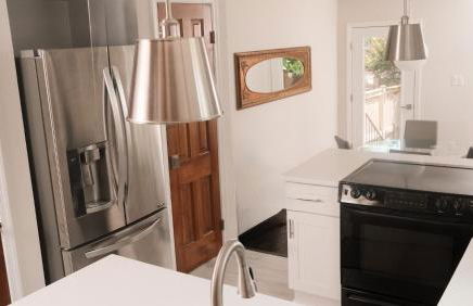 King Bed & Fenced Yard - Floyd's Freedom- Book Now! - Foto 21