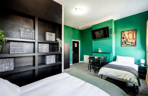 Private Ensuite Room • Parking • Sleeps 3 - Foto 4