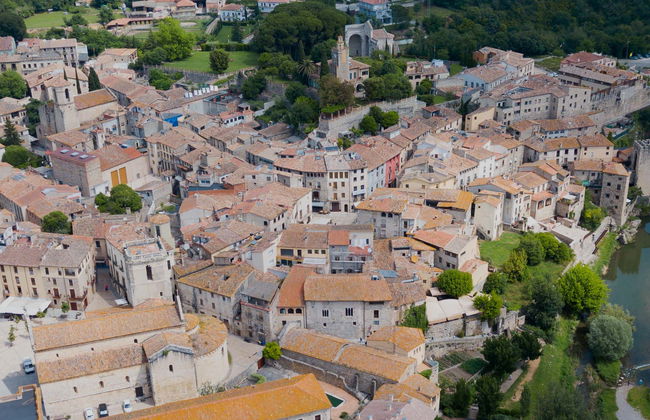 Tour of the Besalú Jewish Quarter - Photo 1