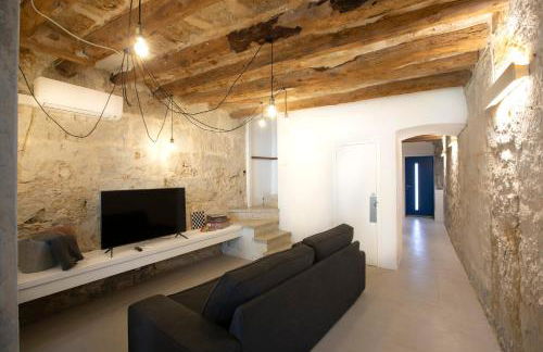 Casa reformada junto al lago de Banyoles - Foto 1