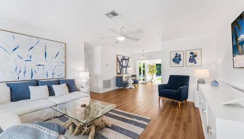 Stunning Tropical Heated Pool House Near The Beach - Foto 5