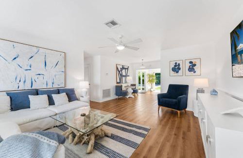 Stunning Tropical Heated Pool House Near The Beach - Foto 5