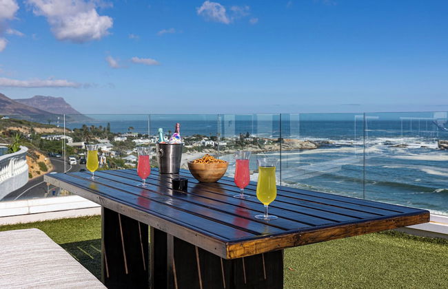 Clifton YOLO Spaces – Clifton Beachfront Penthouse - Photo 70