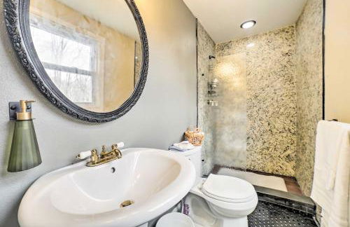 15 Mi to Pittsburgh WFH-Friendly Home with Deck - Foto 17