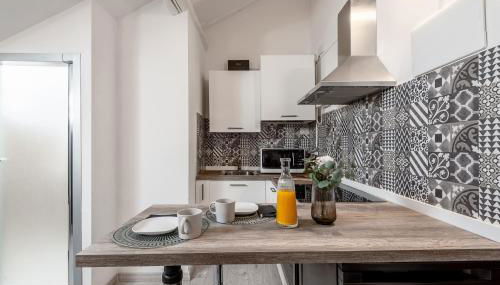 StayEasy Corso Como 9 - Attic studio apartment - Foto 4