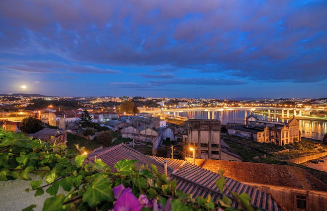 C314 Riverside View Premium Apartment w/ AC & Terrace - Foto 32