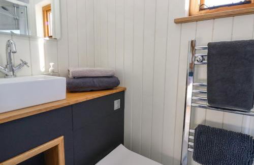 Cariad Bach - Photo 11