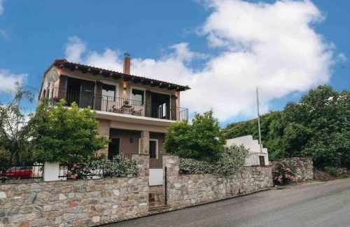 The Serenity Stone Lodge - Photo 1