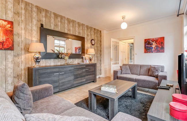 Atmospheric Apartment Near the Beach - Foto 13