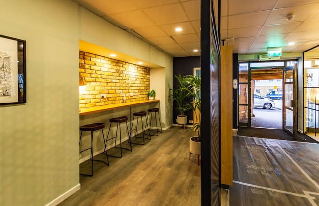 Student Only Buchanan View - Photo 2