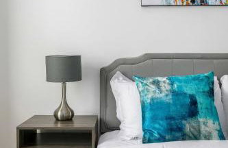 Stylish Hoxton 2 Bedroom 2 Bathroom Apartment With Balcony & Lift, Sleeps 6 - Foto 15