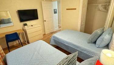 *NEW* Gorgeous Sunshine - 2BD/1BA - Private Fenced Backyard! - Foto 5