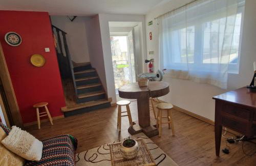 Moradia T2 em bairro pitoresco da Covilhã - Foto 22