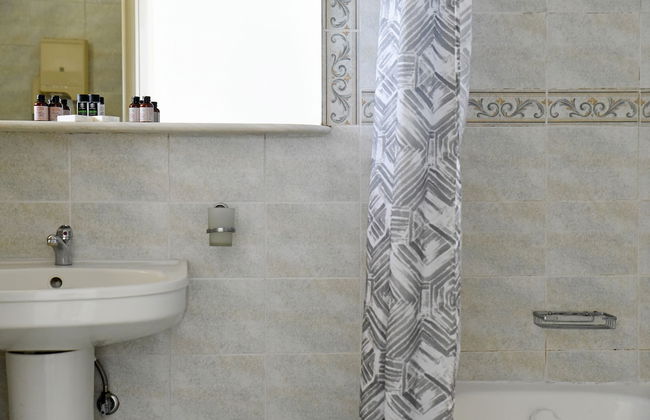 Rebecca's Village - Foto 19