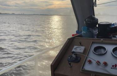 Süsses Motorboot - Bremen Überseestadt - Foto 33