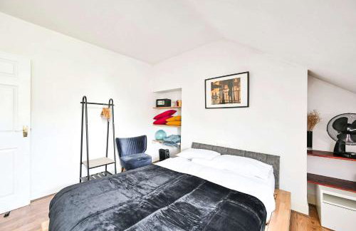 Lovely 3 Bed for Families, Contractors, Relocation - Foto 7