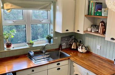 Cosy Karibu cottage with stunning canal views - Foto 44