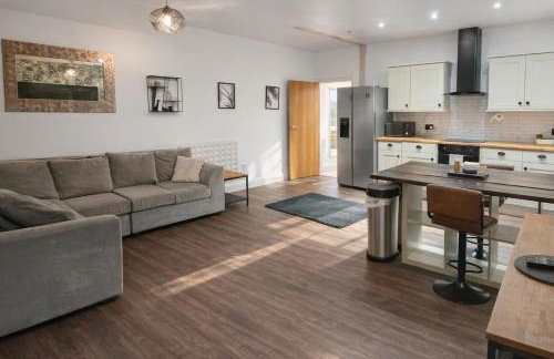 2 Bed Flat - Close to airport & station - Foto 6