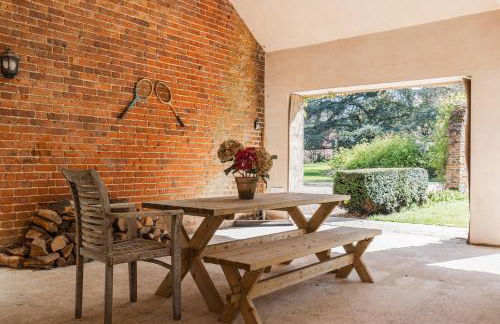 Stylish Coach House Retreat - Foto 13