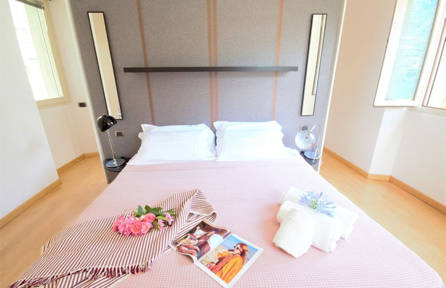 Villa Oliveto with Pool and Lake view - Photo 9